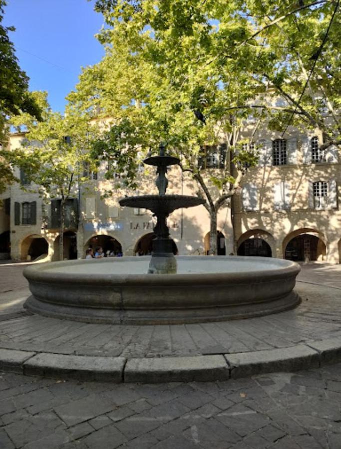 Maison De Village Familiale Pont Du Gard, Toit Terrasse, Barbecue, Fibre Vers Pont du Gard Exterior photo